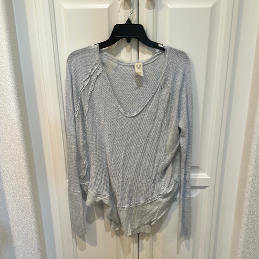 We The Free Gray Ribbed Long Sleeve Blouse